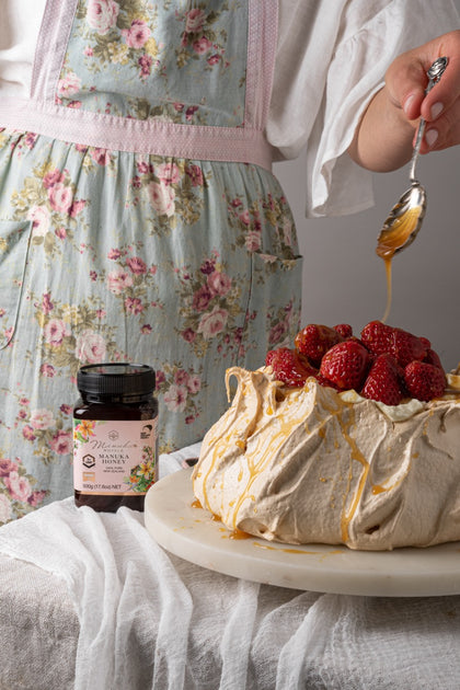MANUKA HONEY PAVLOVA WITH FRESH STRAWBERRIES
&ndash; Manuka Royale